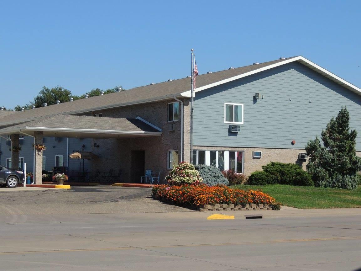 Governors Inn A Travelodge By Wyndham Pierre Exterior foto